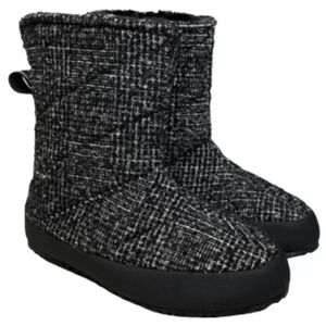 P448 Shaka Ladyhi Black and White Tweed Faux Fur Booties Women’s Shoe Size 7